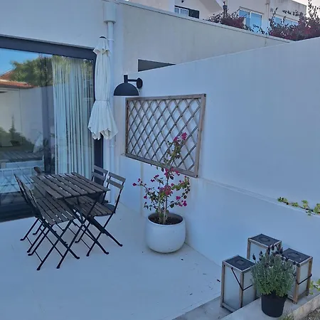 Апартаменты Luxury In The Historic Centre Авейру